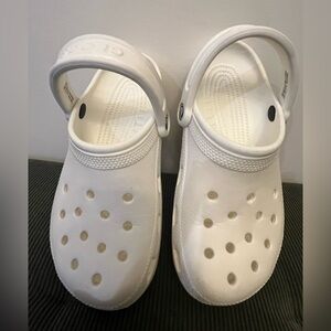 CROCS White Size Women 6 Men 4